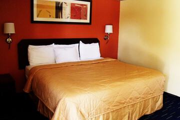 Room 8 of 14