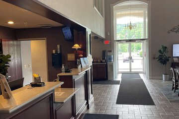 Check-in/check-out kiosk