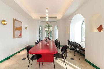 Meeting facility