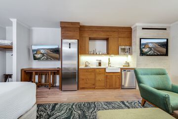 Private kitchenette