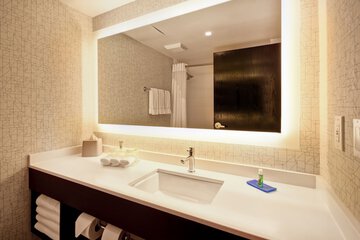 Room 25 of 43