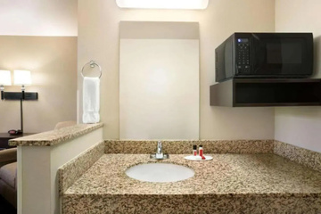 guest_rooms