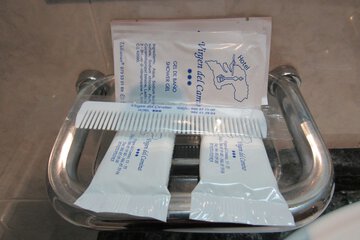 Bathroom amenities