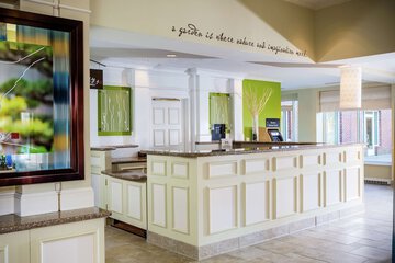 Hotel Interior 10 of 38