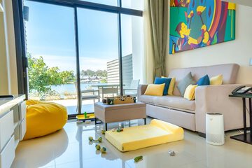Pet-friendly amenities