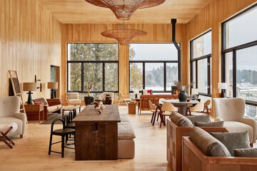 Lake Placid Summit Hotel / Resort & Suites