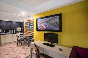 Photo 19