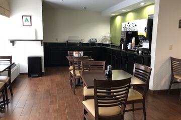 Breakfast/Coffee Service 57 of 76