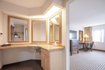 Premium Quadruple Room with Two Queen Bed - No Smoking