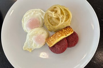 Breakfast meal
