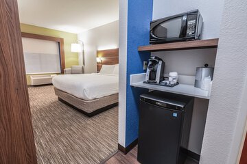 Room 9 of 33
