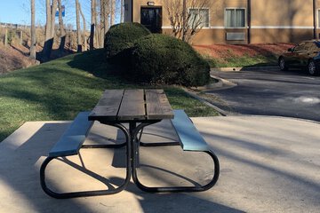 BBQ/picnic area