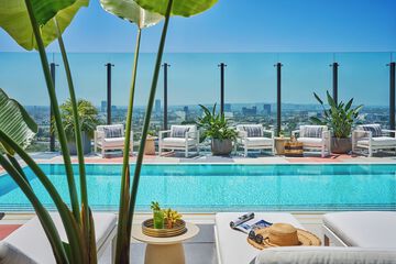 Rooftop pool