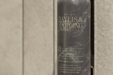 Bathroom amenities