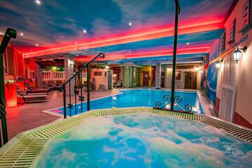 Indoor spa tub