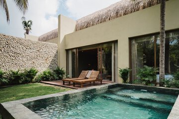 Private pool