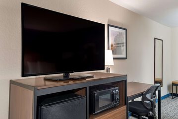 Room 18 of 30