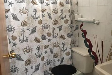 Bathroom shower