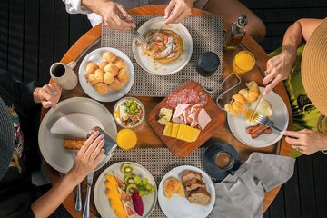 Breakfast meal