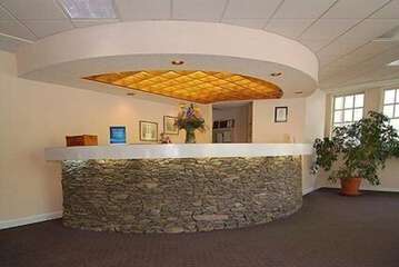 Check-in/check-out kiosk