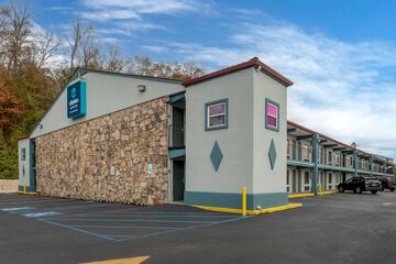 Clarion Pointe Kimball by Choice Hotels