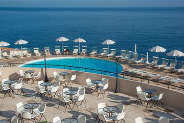 Rooftop pool