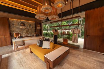 Spa reception