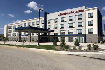 Hampton Inn & Suites Pekin Peoria Area