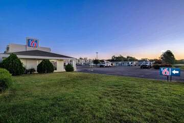 Motel 6 Sulphur Springs TX