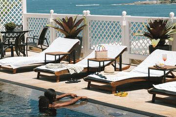 Rooftop pool