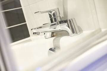 Bathroom sink