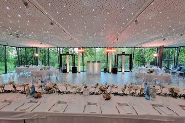Indoor wedding
