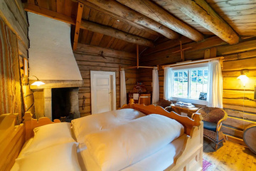 guest_rooms