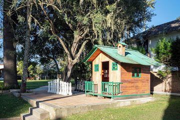 Children's play area - outdoor