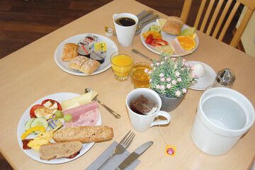 Breakfast meal