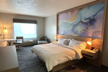 Room 10 of 13