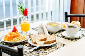 Breakfast meal