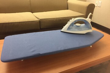 Iron/ironing board