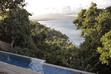 Beach/ocean view