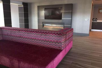 Hotel Interior 6 of 45