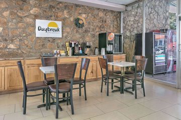 Breakfast/Coffee Service 25 of 25