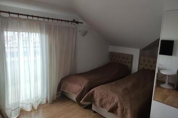 Photo 56