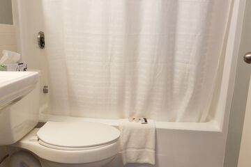 Room 30 of 49