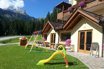 Children's play area - outdoor