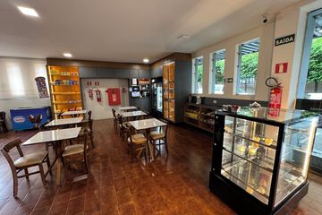 Coffee shop