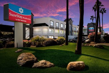 SureStay Plus Hotel by Best Western Scottsdale North