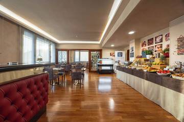 Snack bar