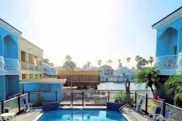 Casa Bella Hotel and Suites