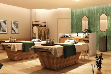 Indoor spa tub
