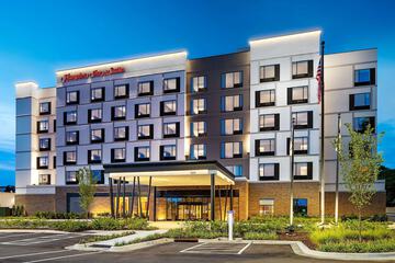 Hampton Inn & Suites Raleigh Midtown